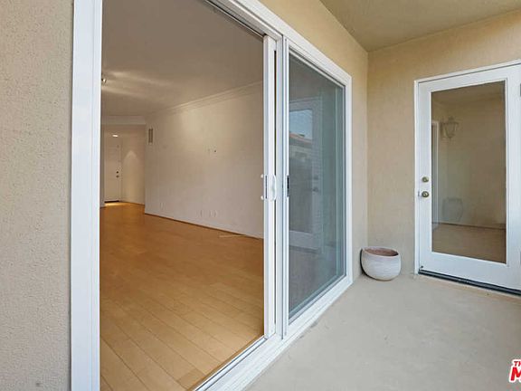 4th image of 11646 Chenault St APT 4
