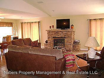 3rd image of 16412 N Aspen Dr