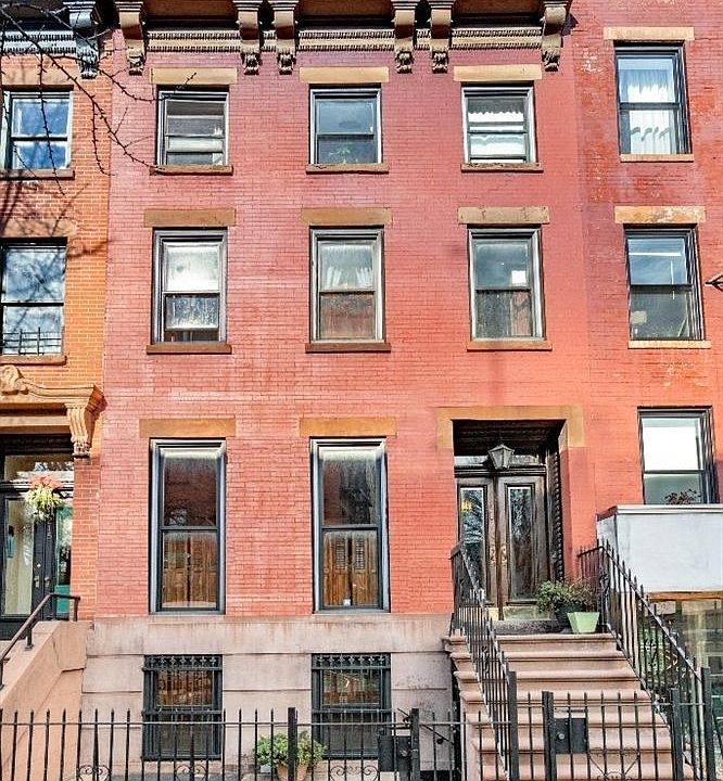 1st image of 217 Dekalb Ave