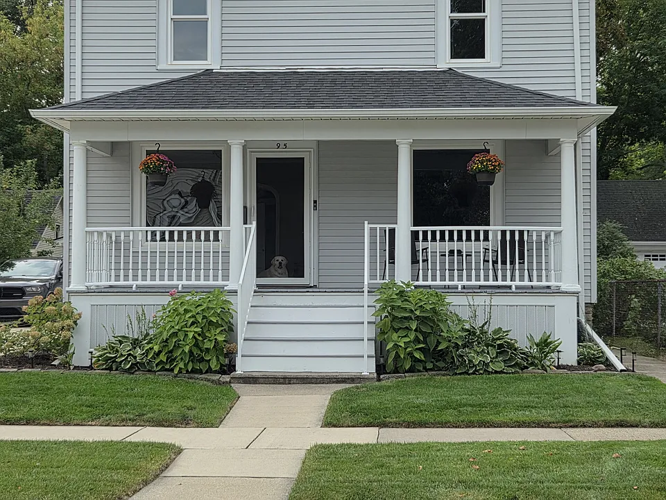 95 Muir Rd #B