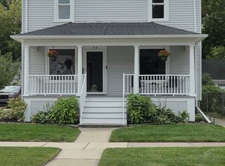 95 Muir Rd #B, Grosse Pointe, MI 48236