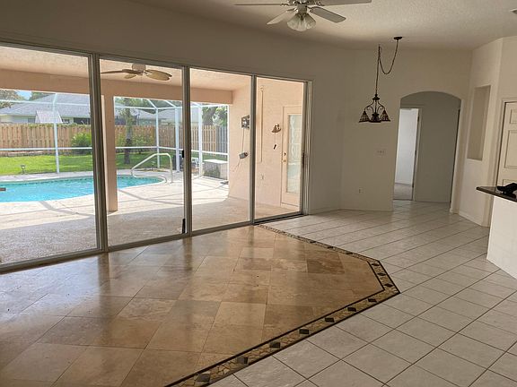 4th image of 5992 Heron Pond Dr