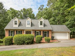 216 Ridgeway Ln, Lexington, NC 27295