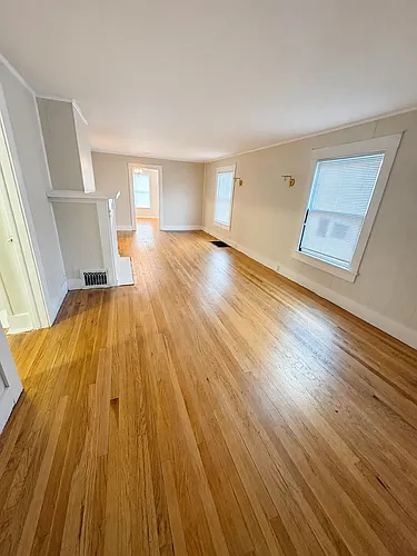 2410 W Douglas Ave Photo 1