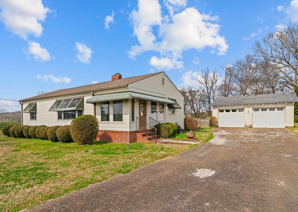 1st image of 626 Lafayette Rd