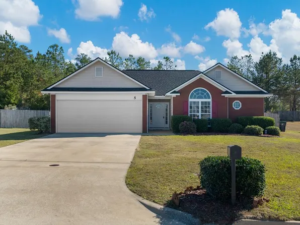 5 Hillside Ct, Phenix City, AL 36870