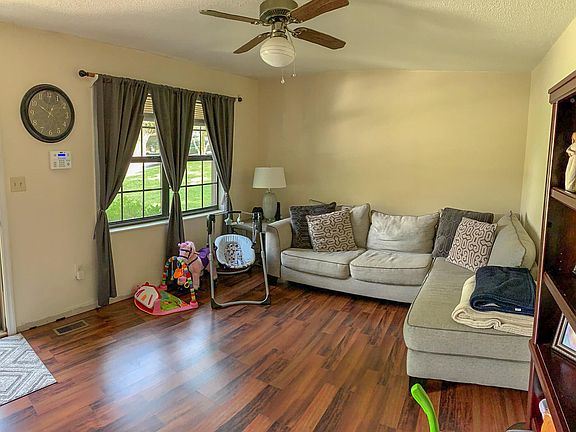 4th image of 532 Norris Dr
