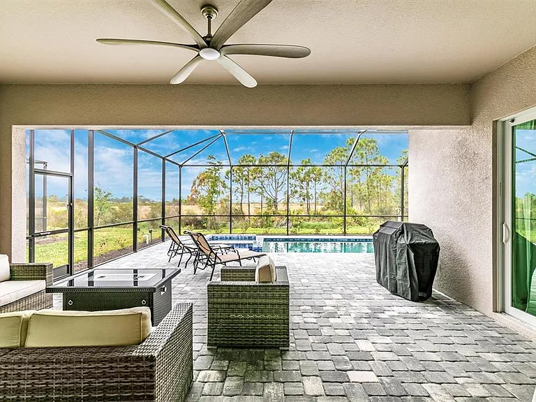 12733 Tulum Loop — Photo 20