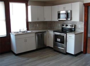 3814 Mendon Rd, Cumberland, RI 02864