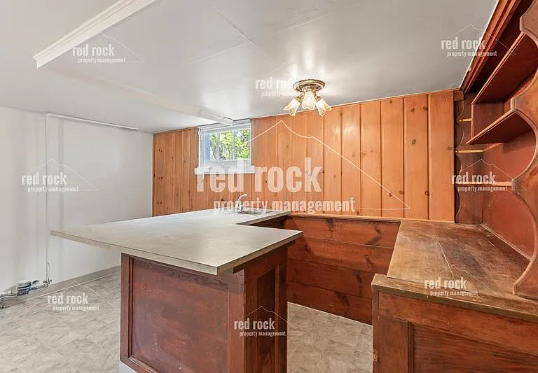 402 E Baldwin Ave — Photo 16
