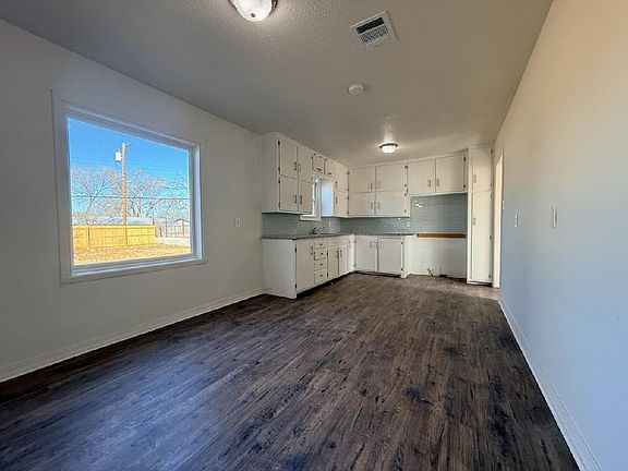 3rd image of 2012 42nd St