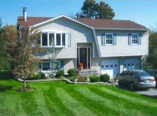 30 Roe Cir, Monroe, NY 10950