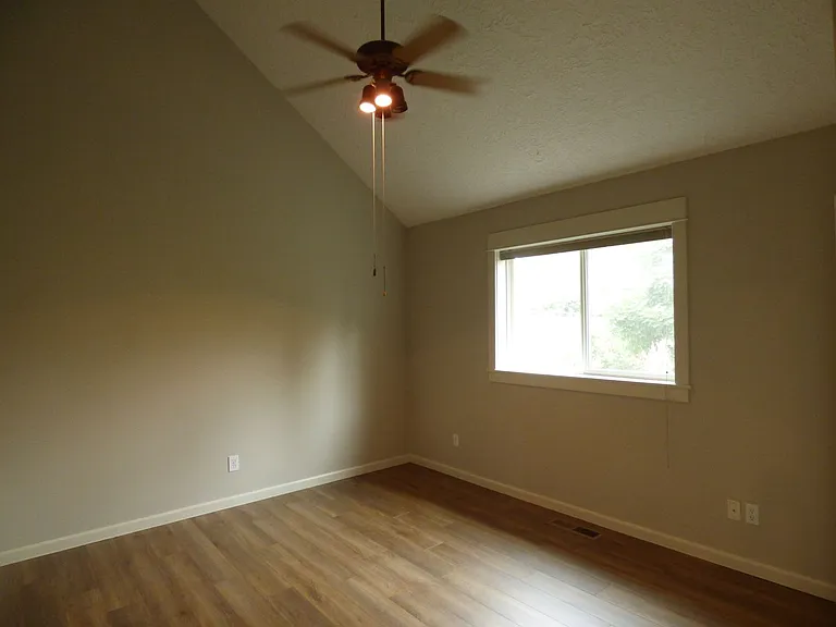 4592 Indian Earth Ct NE — Photo 17