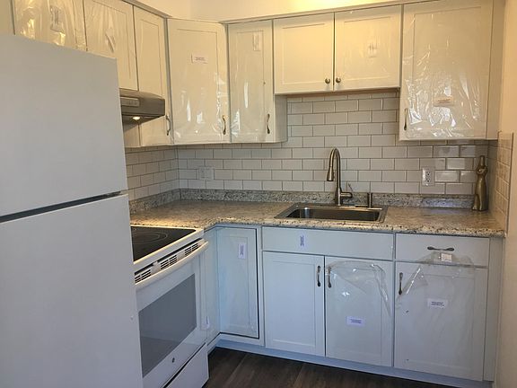 4th image of 4850 Briarwood Ave APT 7