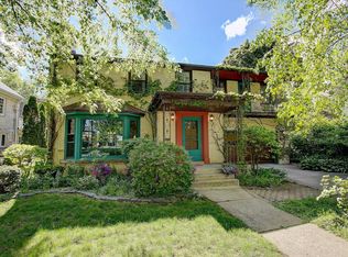 5761 N Shore Dr, Whitefish Bay, WI 53217
