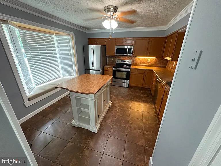 10811 Topbranch Ln — Photo 19