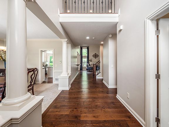 3rd image of 6810 Bearclover Dr