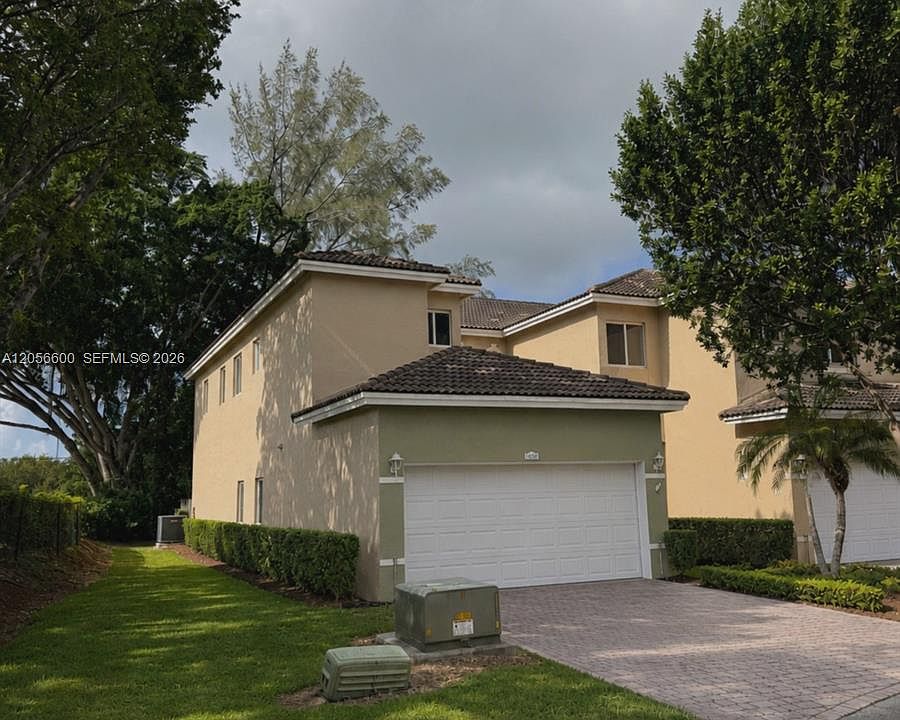 1st image of 1690 SE 24th Ct