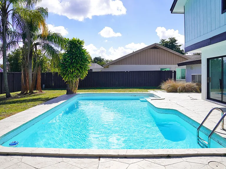 760 Windtree Way — Photo 3