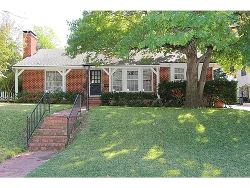 3601 Park Hill Dr Photo 1