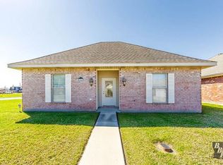 325 Garden View Dr, Houma, LA 70364