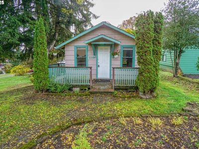 510 W 5th St, La Center, WA, 98629