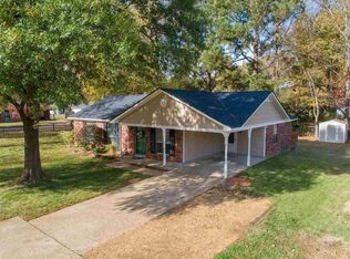 1019 Greencliff Rd, Collierville, TN 38017