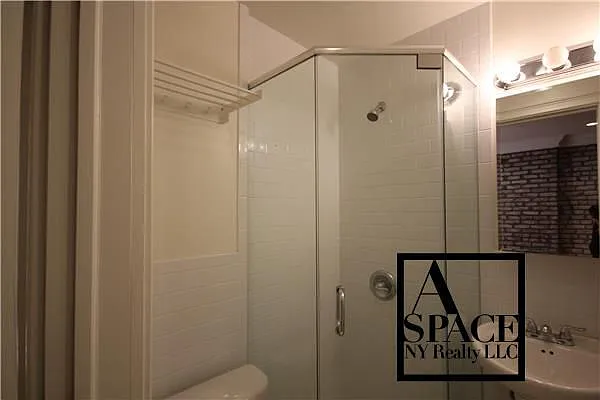 Rented by A Space Realty NY LLC | media 5