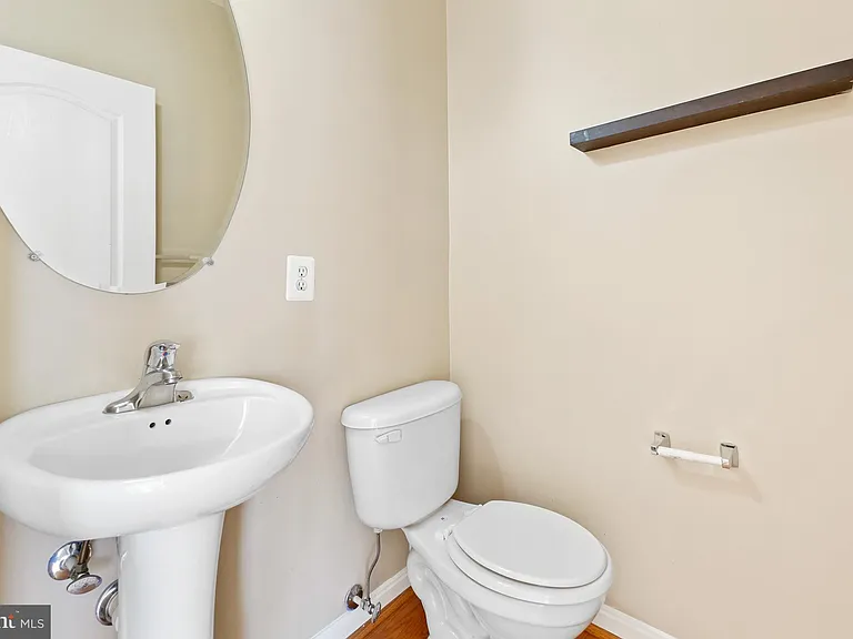 5522 Hartfield Ave — Photo 27