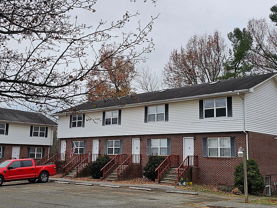1st image of 325 Long St #9