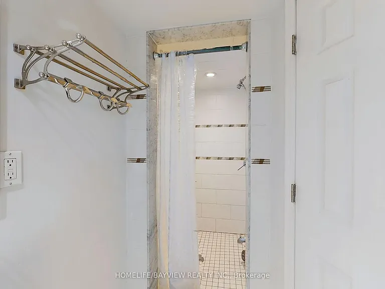 60 Bevdale Rd — Photo 33