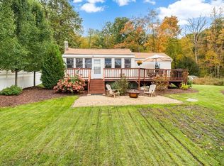 9 Tucker Ln, Sutton, MA 01590