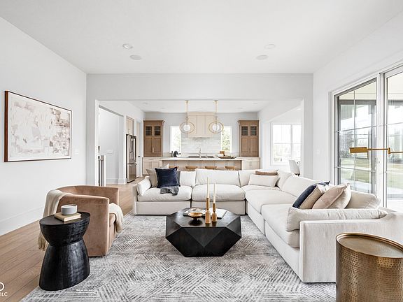 4th image of 700 Chatham Hills Ct