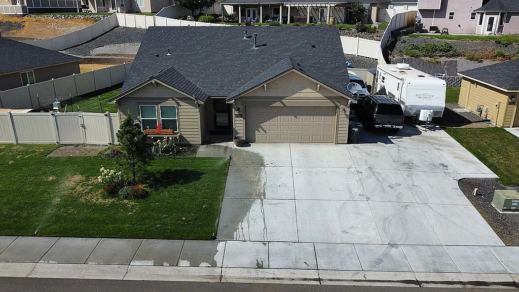6009 Pimlico Dr photo 1