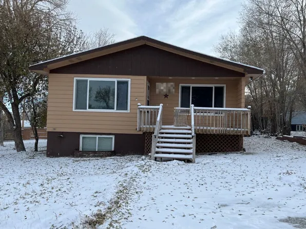 402 McMicken St, Rawlins, WY 82301