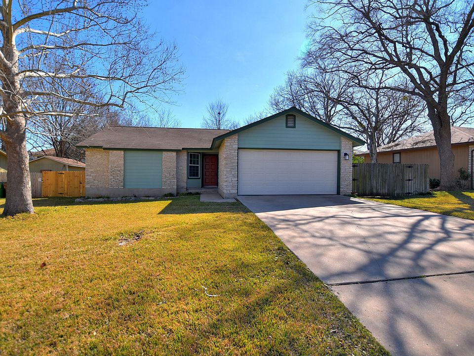 1st image of 305 Meadowcreek Cir