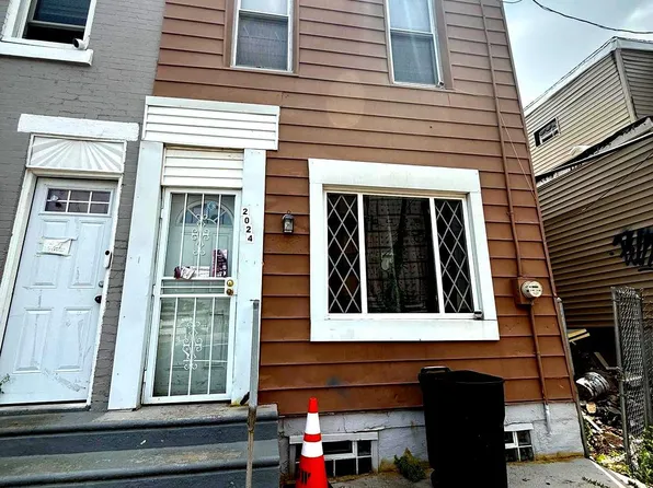 2024 W Toronto St, Philadelphia, PA 19132