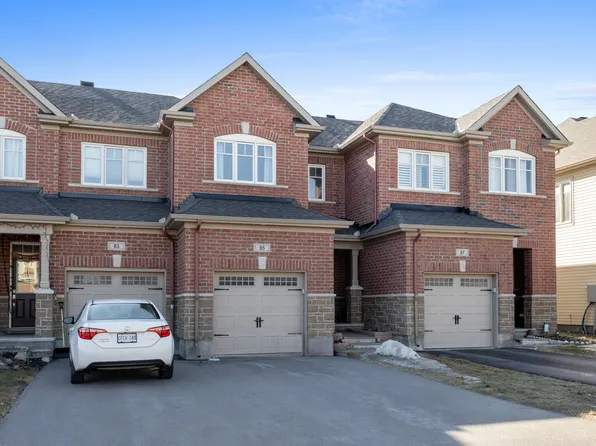 85 Tapadero Ave #1, Ottawa, ON K2V 0C9