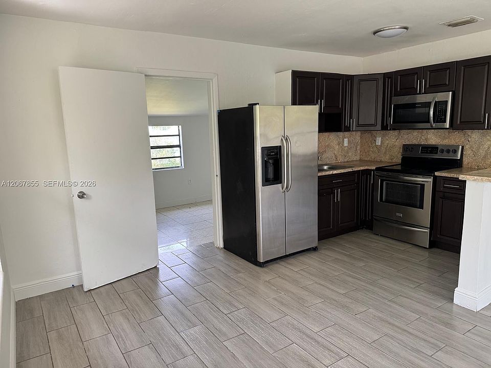 2nd image of 20535 NW 24th Ave