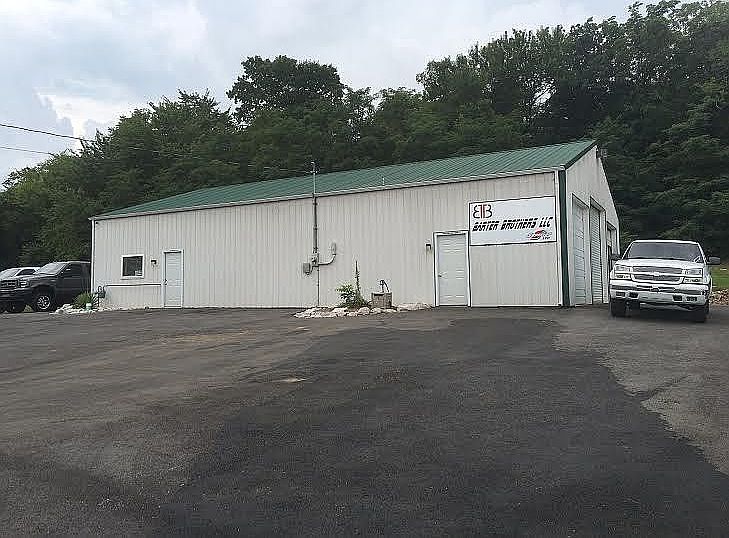 2nd image of 840 Nashville St