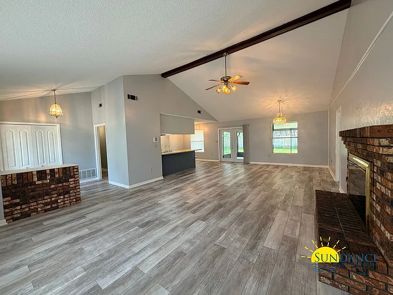 713 Trowbridge Ave — Photo 3