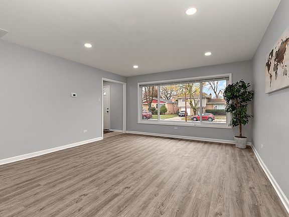 4th image of 14649 Parkside Dr