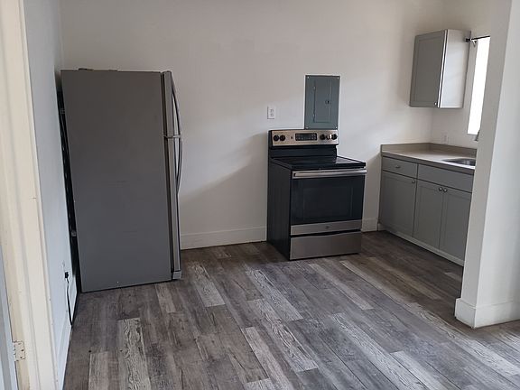 5th image of 6960 NW 6th Ct #6962