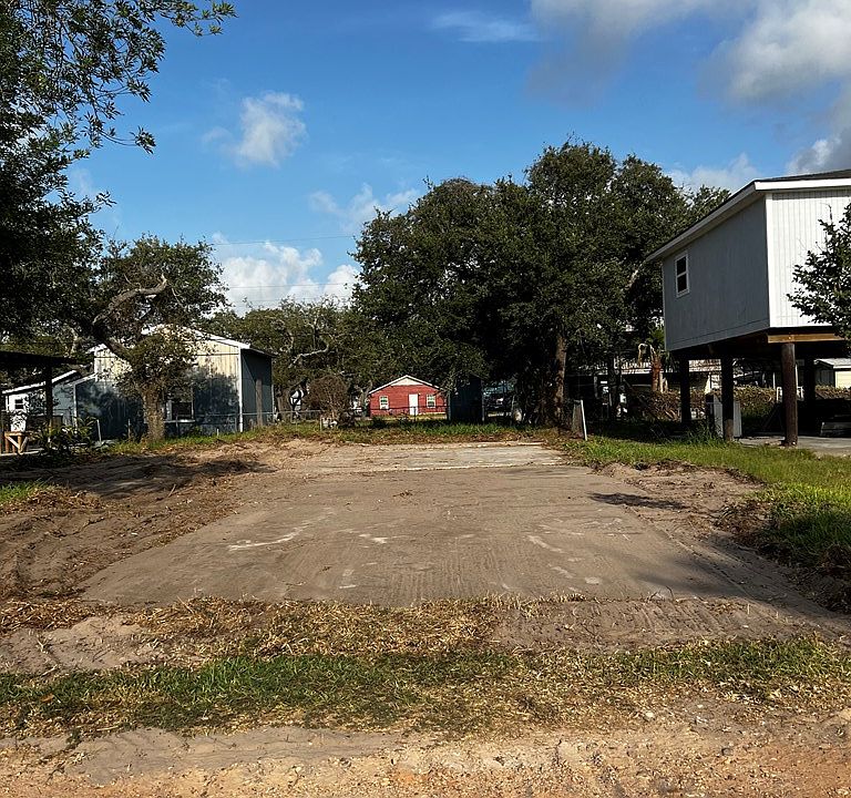 2nd image of 20 Bayberry Cir