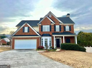 102 Meadow Side Ct, Carrollton, GA 30116