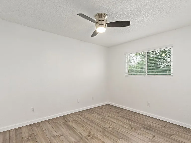 The Prodigy on Cambridge — Photo 3