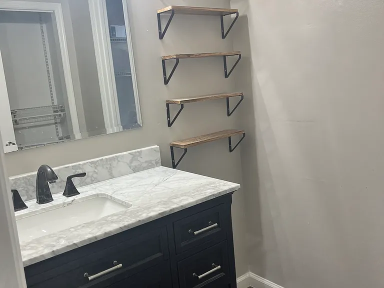 211 Hayter Dr — Photo 20