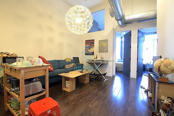 Rented by null | media 4