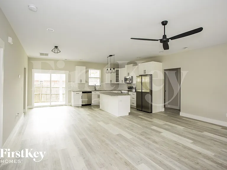 1206 Bel Aire Ave — Photo 6