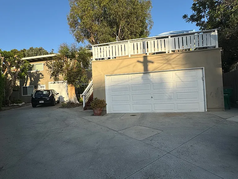 612 Griffith Way #A — Photo 12